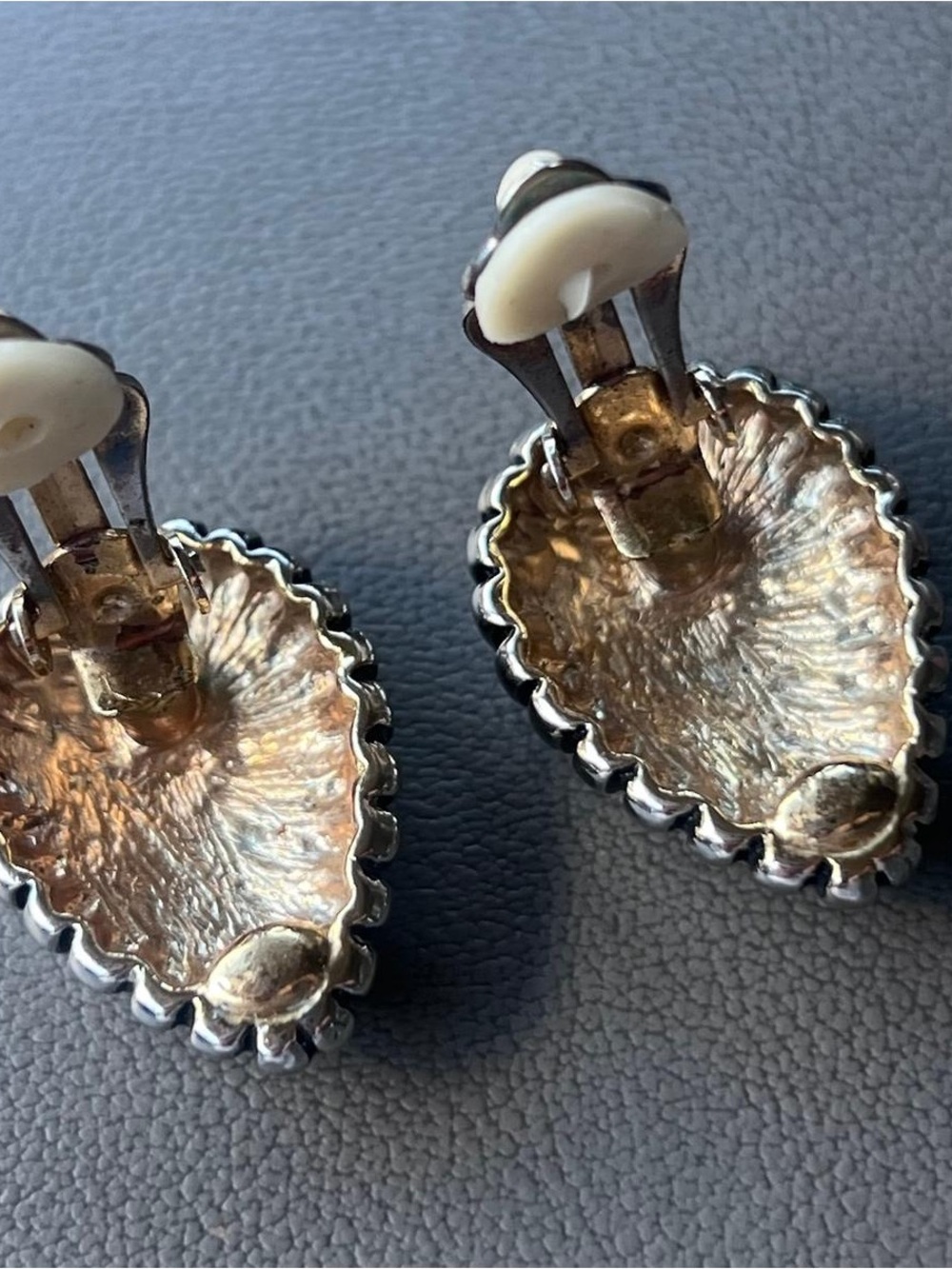 Classic Gold-Tone Shell Clip-On Earrings - Unbranded